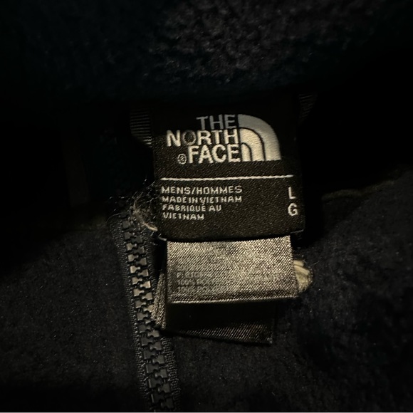 Men’s North Face Fleece Jacket - Picture 4 of 4